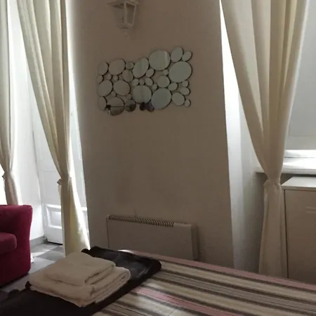 Bed2Go Bed & Breakfast Turin Room photo