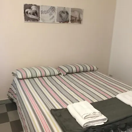 Bed2Go Bed & Breakfast Turin Room photo