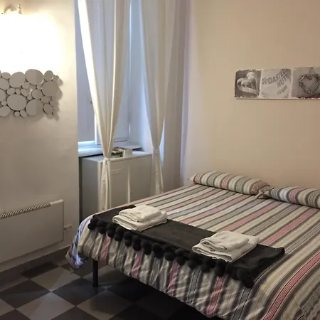 Bed2Go Bed & Breakfast Turin Room photo