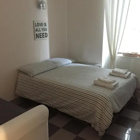 Bed2Go Bed & Breakfast Turin Room photo